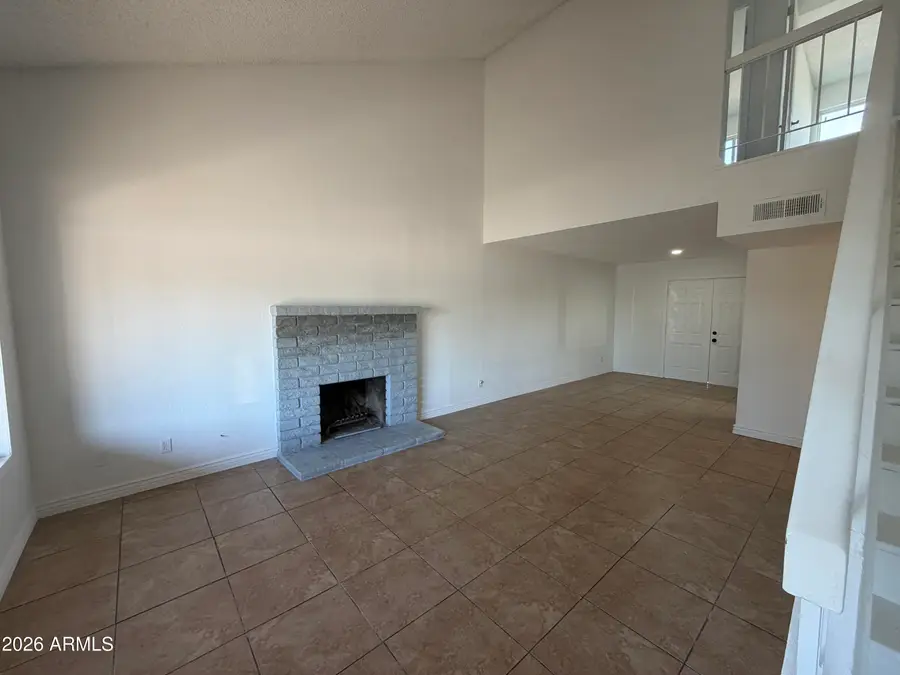7602 W College Drive, Phoenix, AZ 85033 - #3