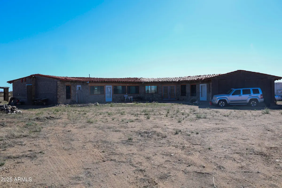 5555 E Singing Arrow Lane, Willcox, AZ 85643 - #1