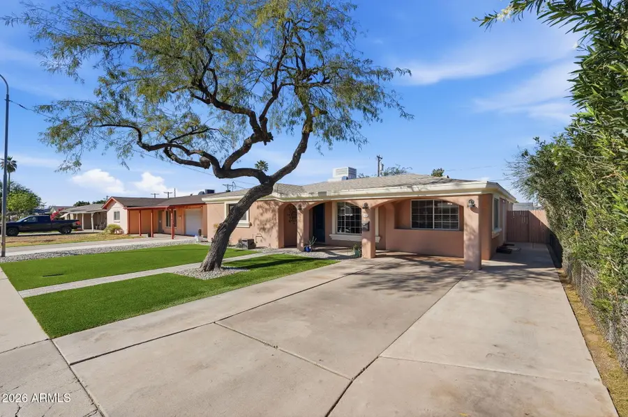 2422 N 37th Street, Phoenix, AZ 85008 - #2