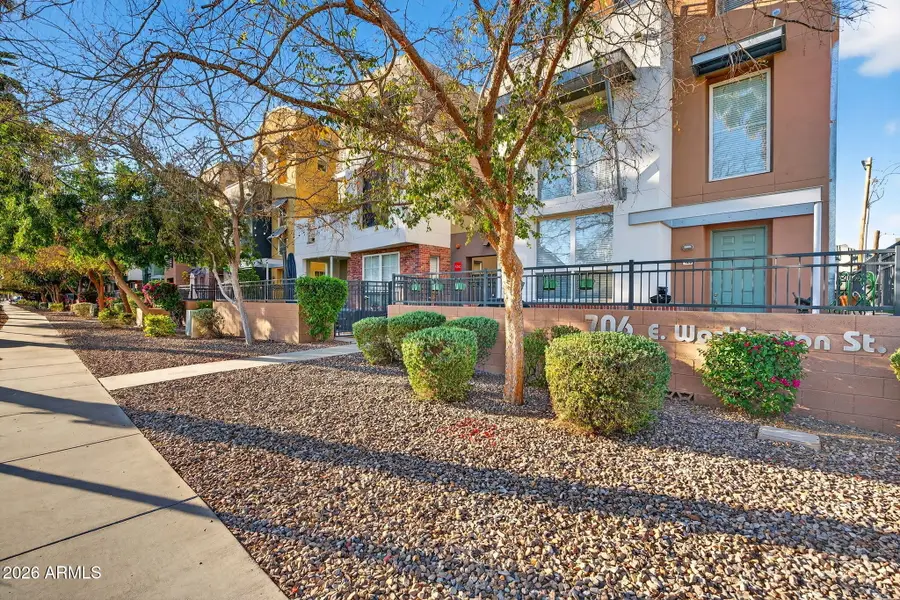 706 E Washington Street #207, Phoenix, AZ 85034 - #3