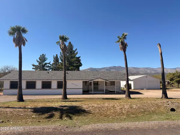 33400 S Melanie Lane, Black Canyon City, AZ 85324
