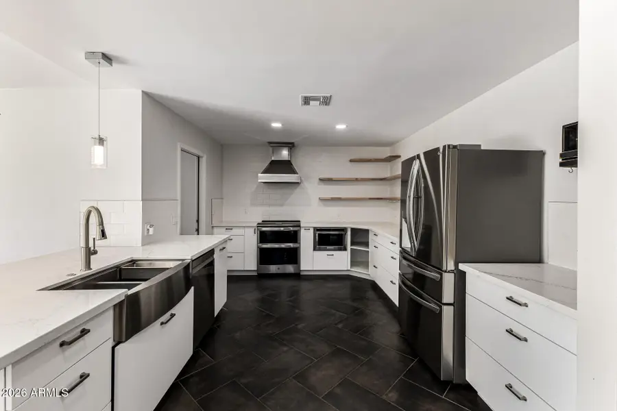 4133 W Topeka Drive, Glendale, AZ 85308 - #3