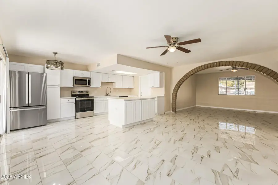 1521 E Diamond Avenue, Mesa, AZ 85204 - #3