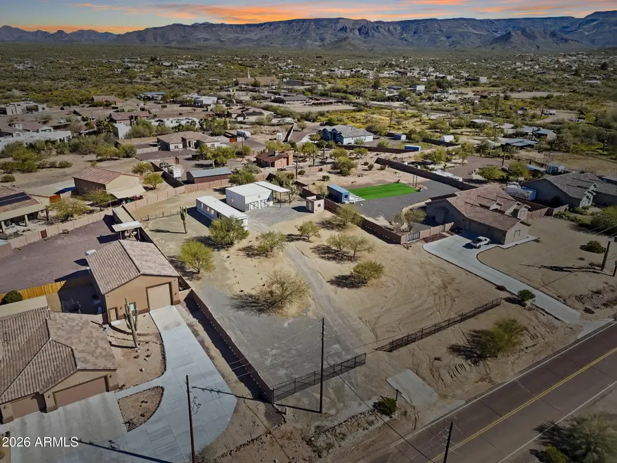 24 W Circle Mountain Road, New River, AZ 85087 - #3