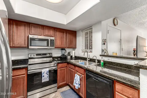 5757 W Eugie Avenue #1102, Glendale, AZ 85304