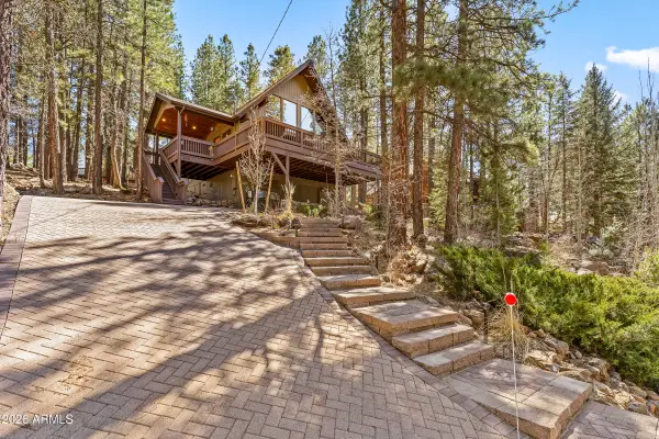 945 E Munds Canyon Road, Munds Park, AZ 86017