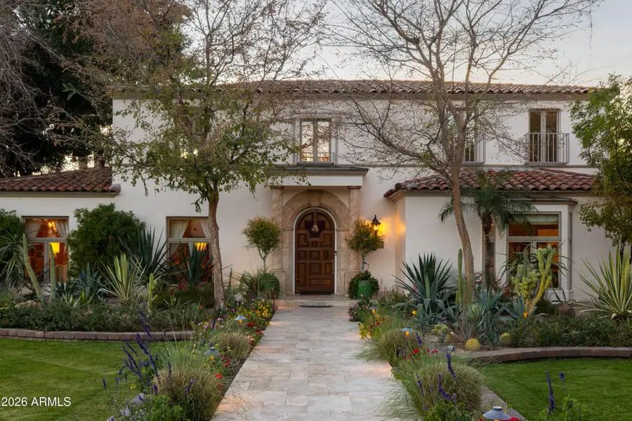 3042 N Manor Drive E, Phoenix, AZ 85014 - #3