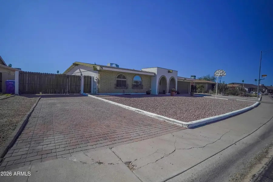 4411 W Windrose Drive, Glendale, AZ 85304 - #2