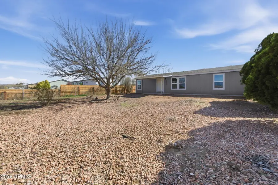 24275 N Cleveland Street, Paulden, AZ 86334 - #2