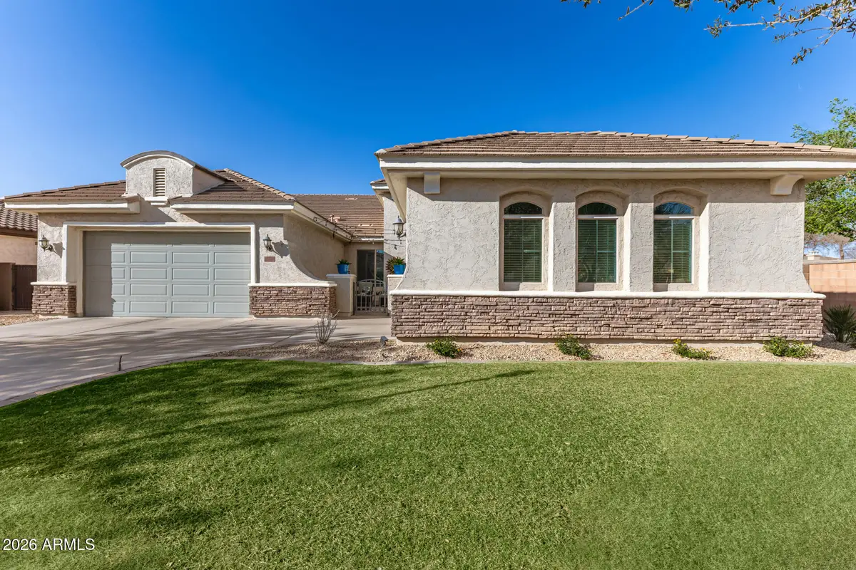 2124 E Canyon Place, Chandler, AZ 85249 - #1