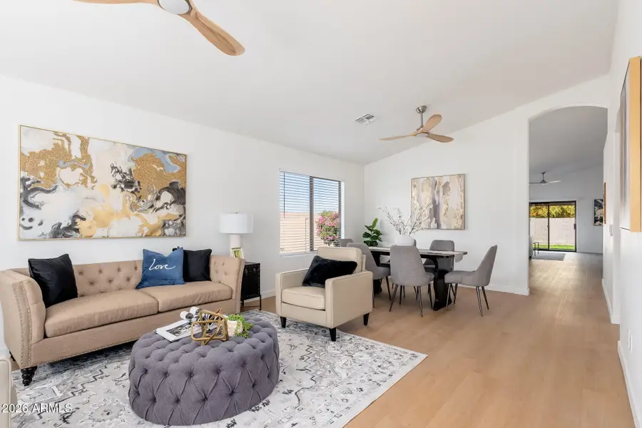 1704 E South Mountain Avenue, Phoenix, AZ 85042 - #2