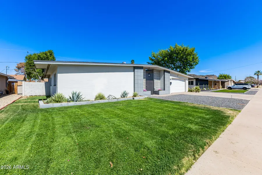 1930 W Joan De Arc Avenue, Phoenix, AZ 85029 - #2