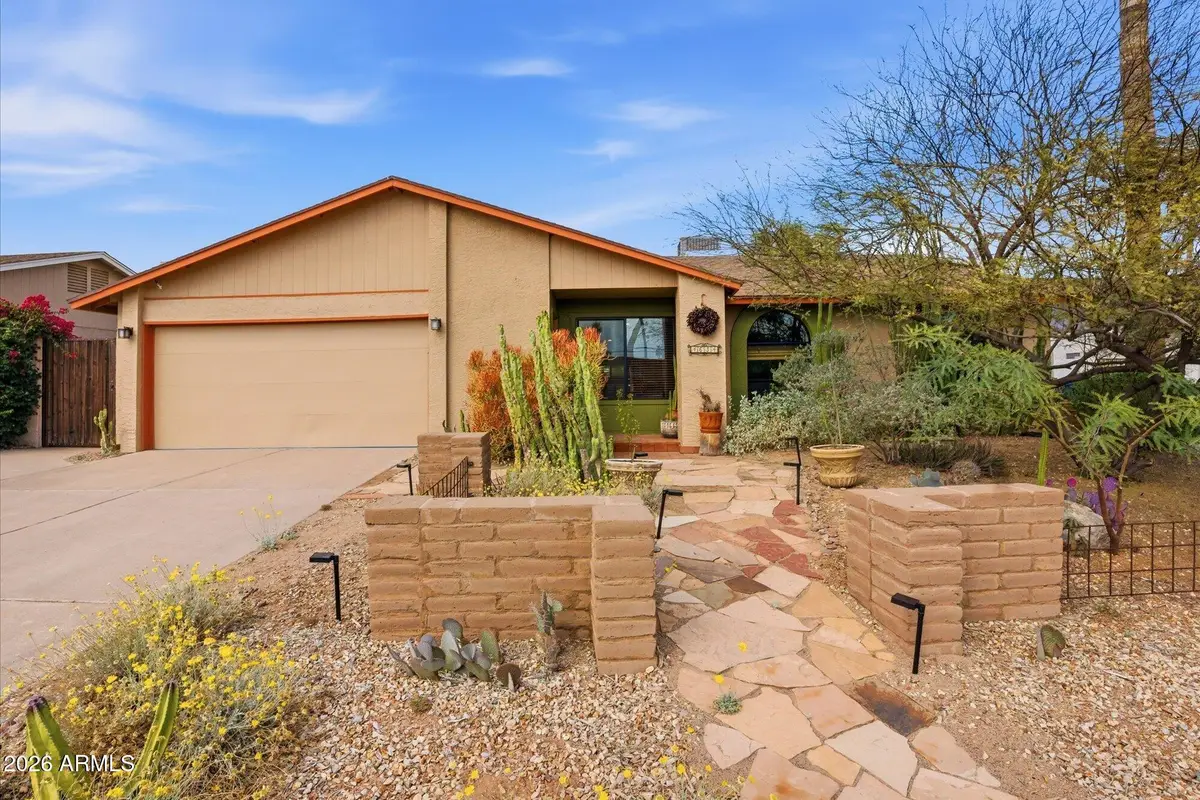 4634 E La Puente Avenue, Phoenix, AZ 85044 - #1