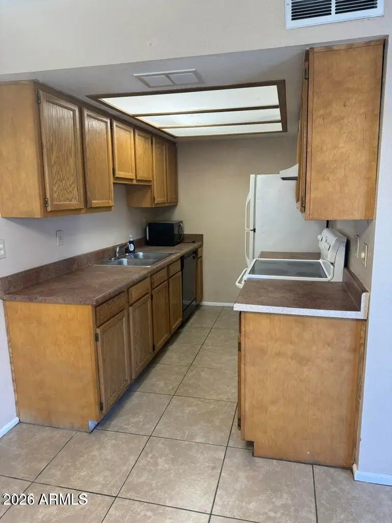 286 W Palomino Drive #118, Chandler, AZ 85225 - #2