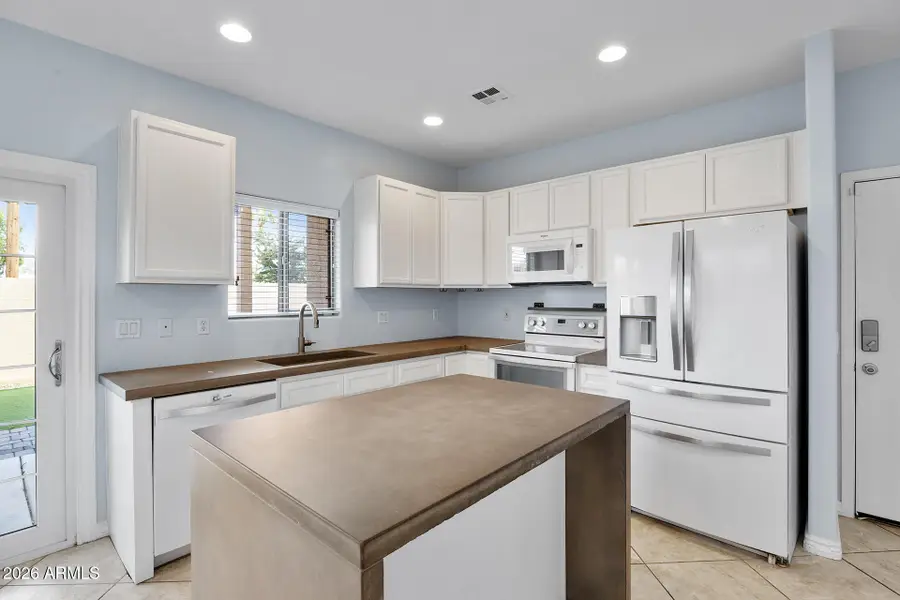 3006 E Kings Avenue, Phoenix, AZ 85032 - #3