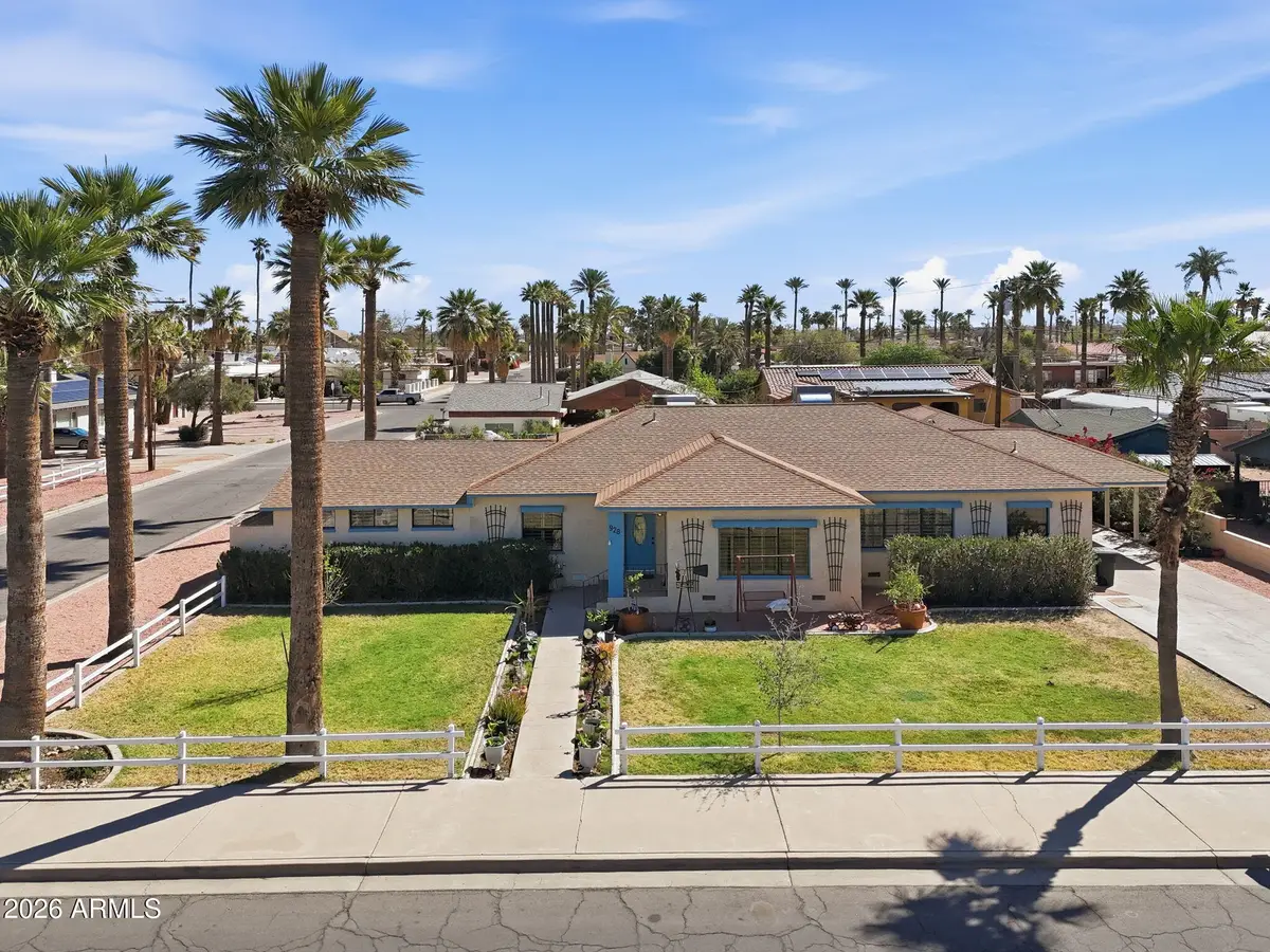 928 N Brown Avenue, Casa Grande, AZ 85122 - #1