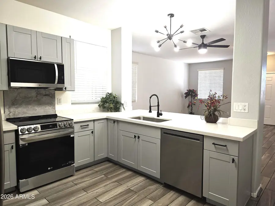 3709 S 52nd Lane, Phoenix, AZ 85043 - #3