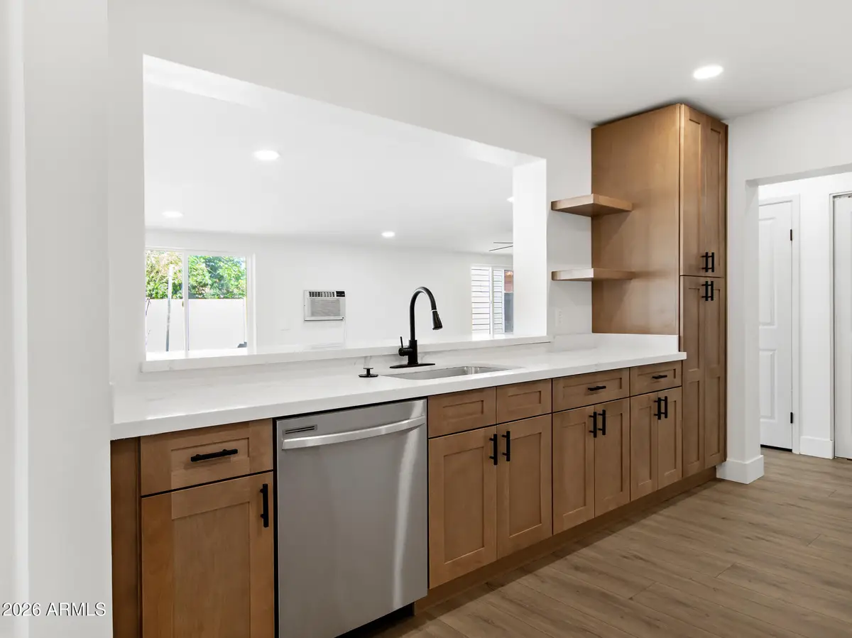 684 W Carla Vista Drive, Chandler, AZ 85225 - #1