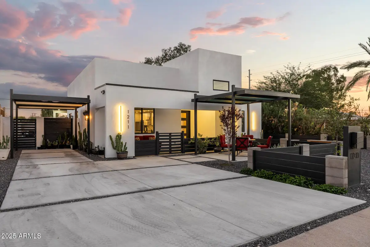 1211 E Hayward Avenue, Phoenix, AZ 85020 - #1