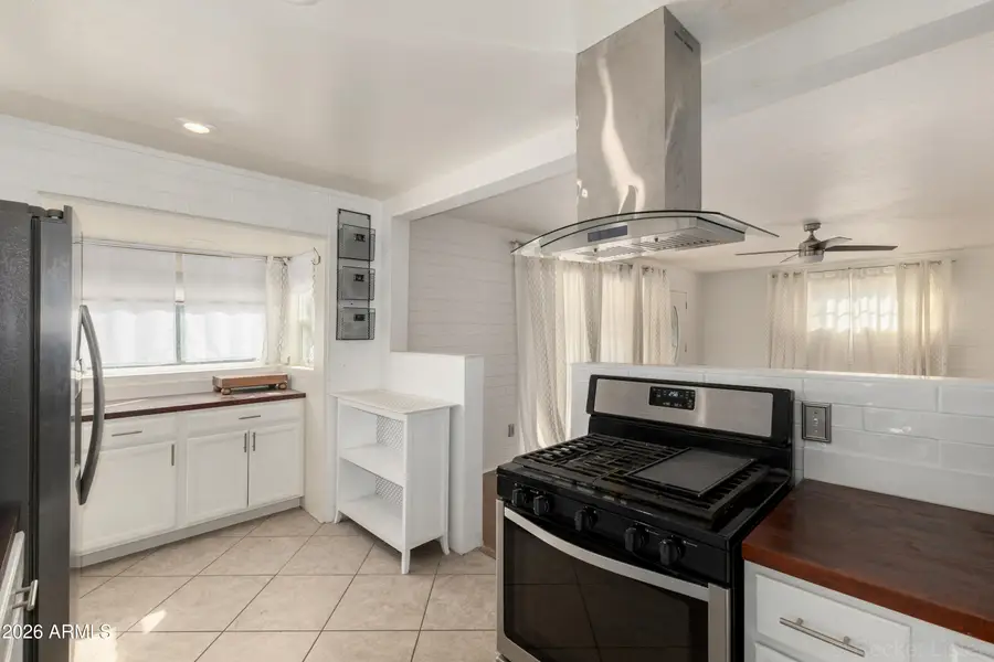 410 W Parkway Boulevard, Tempe, AZ 85281 - #2