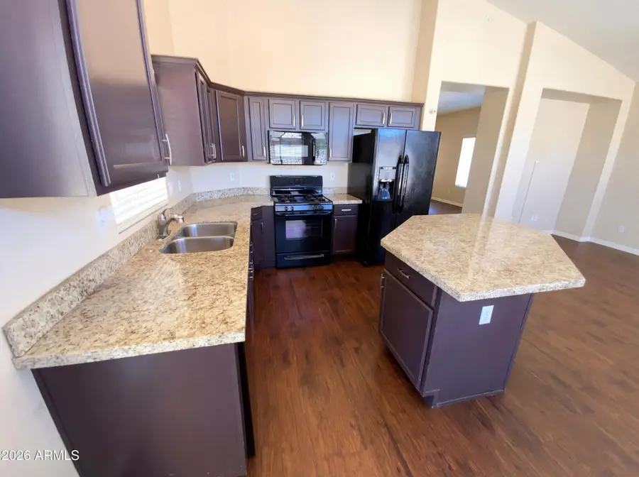 3938 W Hackamore Drive, Phoenix, AZ 85083 - #2