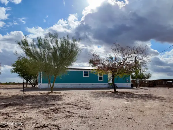 3303 S 375 Avenue #B, Tonopah, AZ 85354