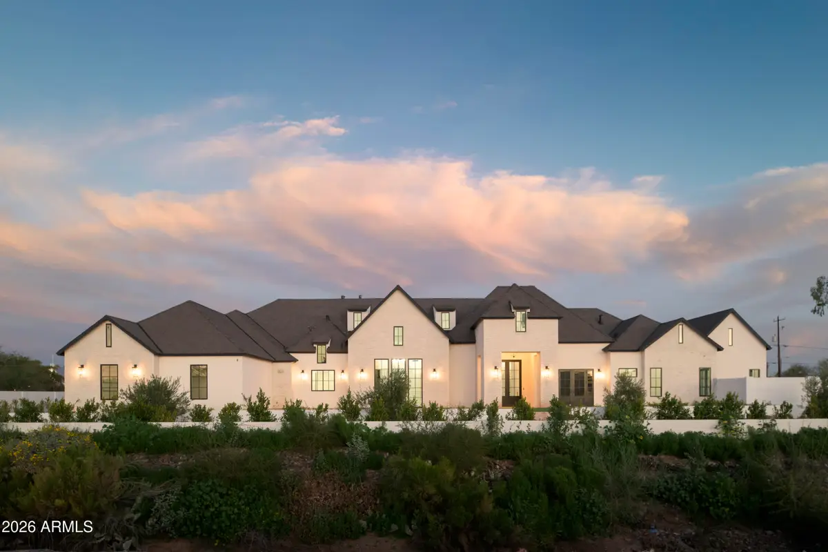 10229 N 64th Street, Paradise Valley, AZ 85253 - #1