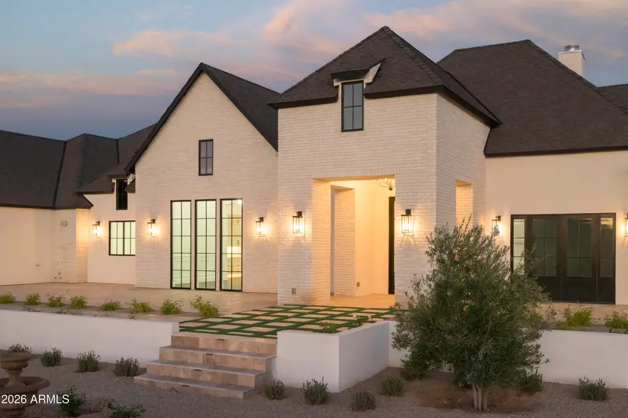 10229 N 64th Street, Paradise Valley, AZ 85253 - #3