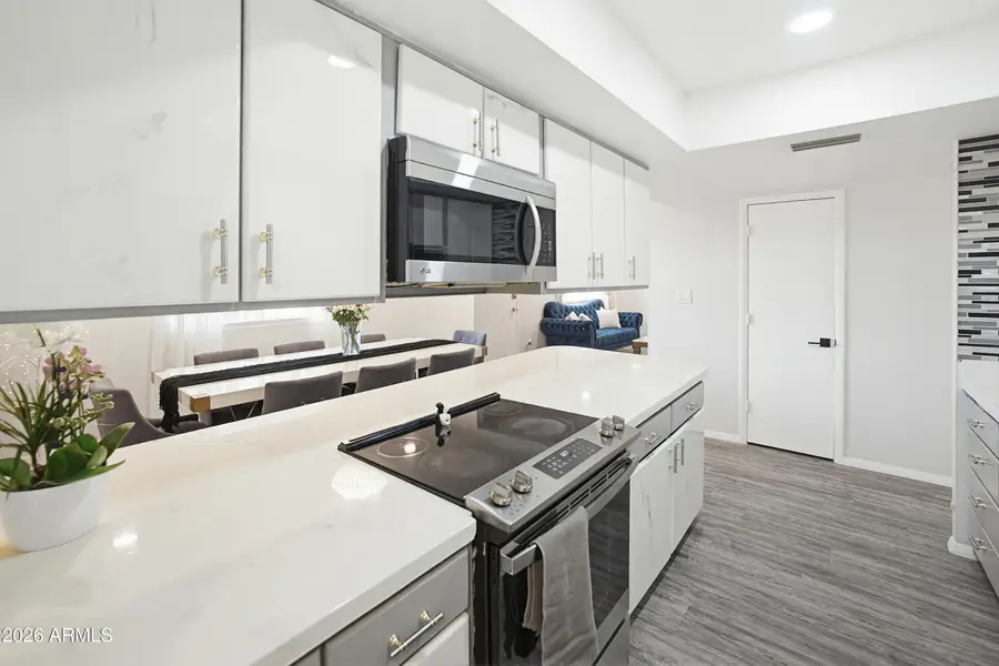 9521 N 43rd Drive, Glendale, AZ 85302 - #3