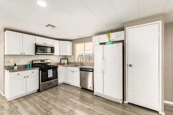 643 S 93rd Place, Mesa, AZ 85208