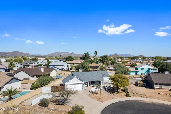 1827 N Sericin Circle, Mesa, AZ 85205