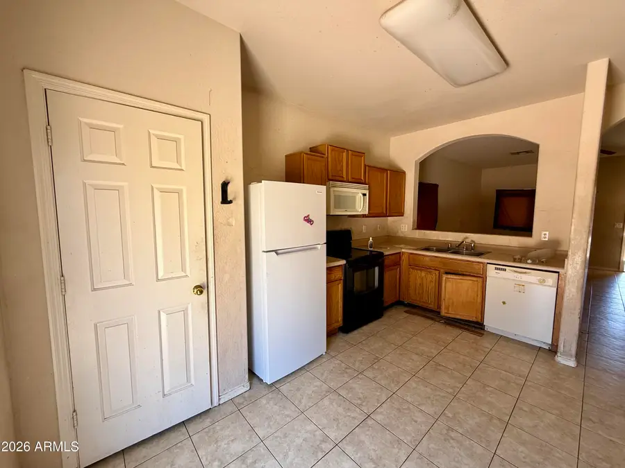 803 W Lydia Lane, Phoenix, AZ 85041 - #3