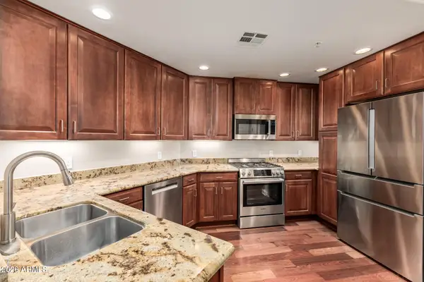 5450 E Deer Valley Drive #1214, Phoenix, AZ 85054