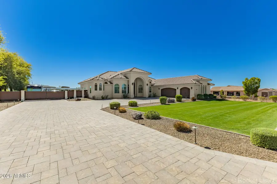 10145 W Lariat Lane #1, Peoria, AZ 85383 - #2