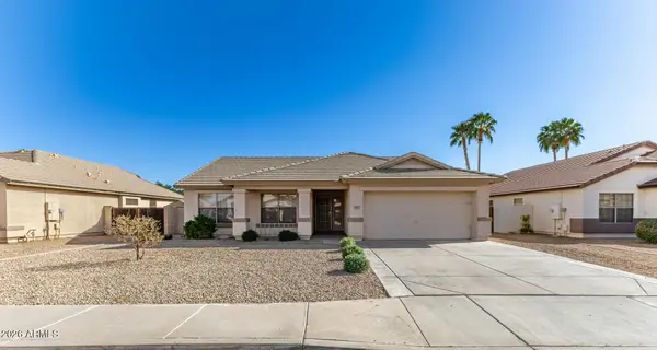 2085 E Smoke Tree Road, Gilbert, AZ 85296
