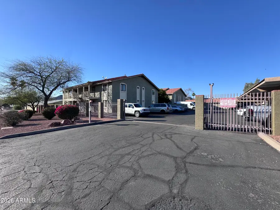 1336 E Mountain View Road #201, Phoenix, AZ 85020 - #2