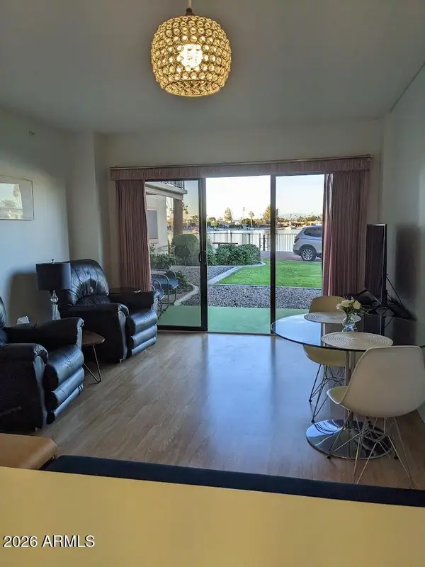 10330 W Thunderbird Boulevard #B113, Sun City, AZ 85351