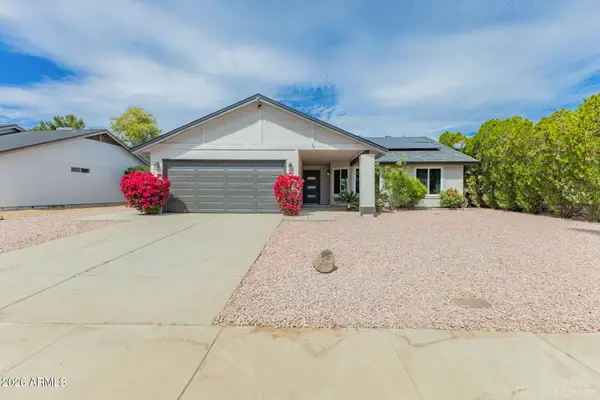 220 W Oraibi Drive, Phoenix, AZ 85027