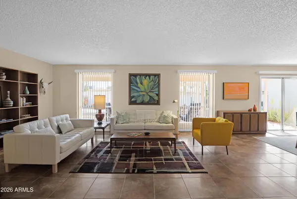 26609 S Hollygreen Drive, Sun Lakes, AZ 85248