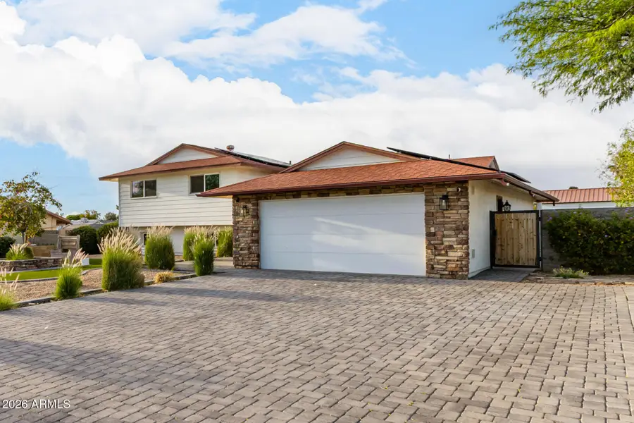 5302 W Greenway Road, Glendale, AZ 85306 - #3