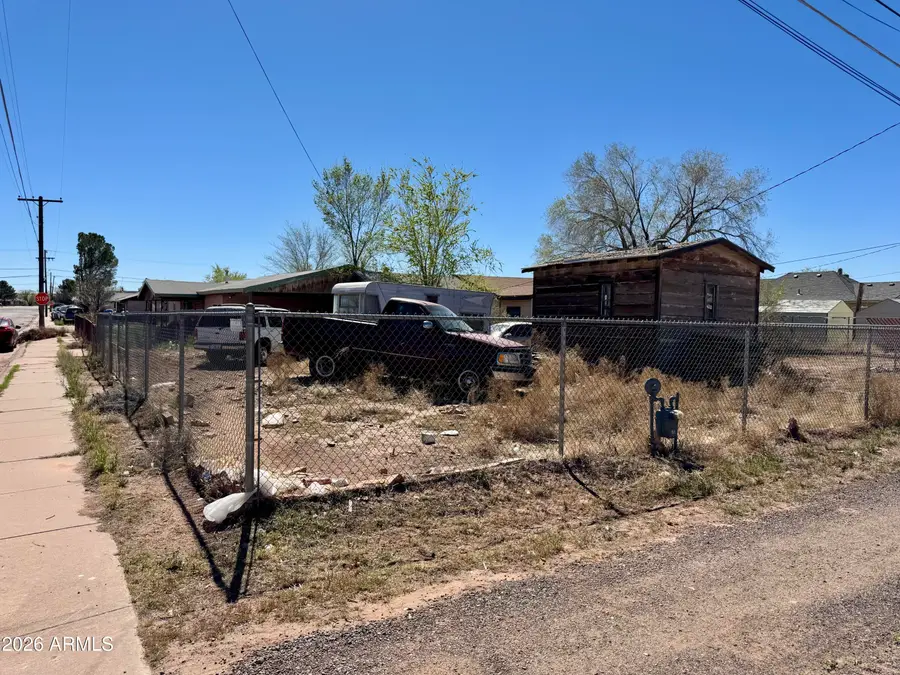 901 N 1st Avenue, Holbrook, AZ 86025 - #2
