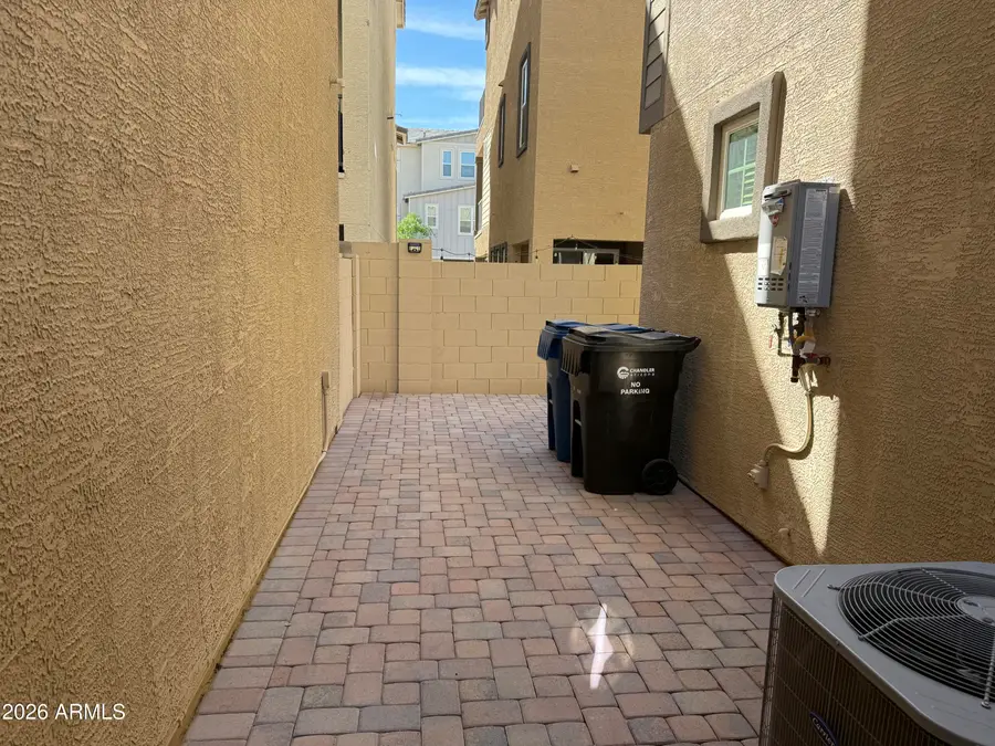 637 W Winchester Drive, Chandler, AZ 85286 - #2