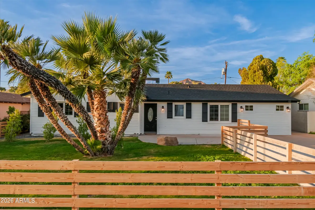 5328 E Pinchot Avenue, Phoenix, AZ 85018 - #1