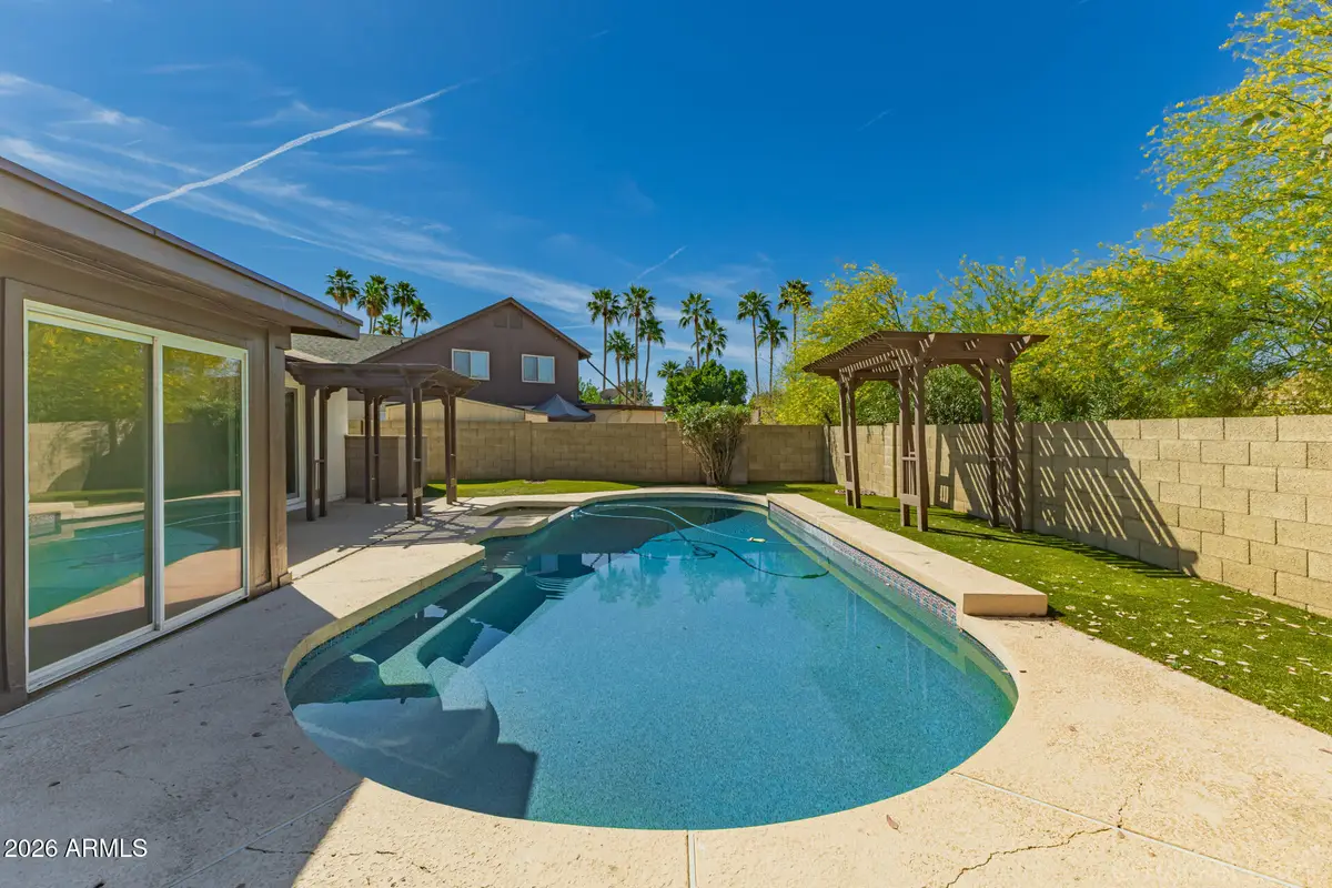 2122 S Ash Circle, Mesa, AZ 85202 - #1