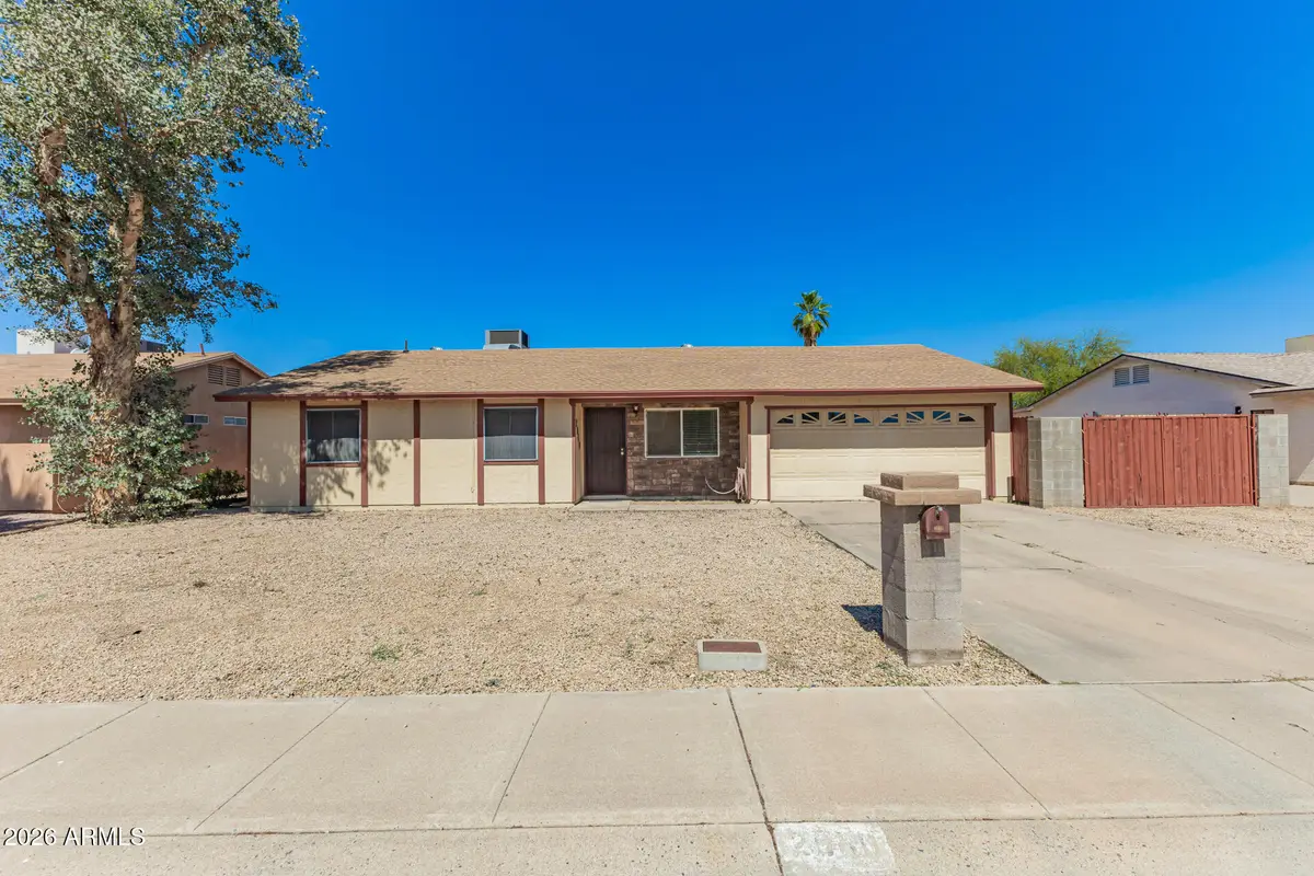 2040 E Monte Cristo Avenue, Phoenix, AZ 85022 - #1