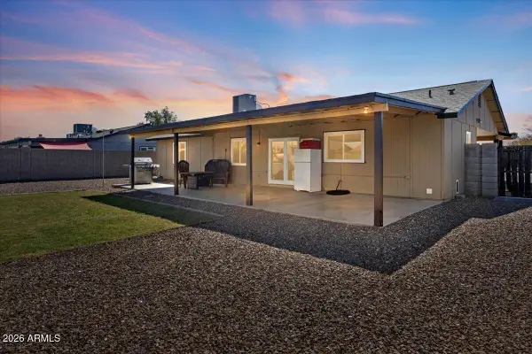 4944 W Michelle Drive, Glendale, AZ 85308