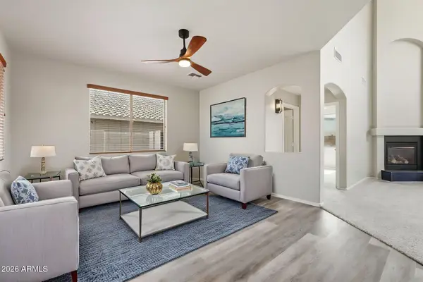 1635 E Debbie Drive E, San Tan Valley, AZ 85140