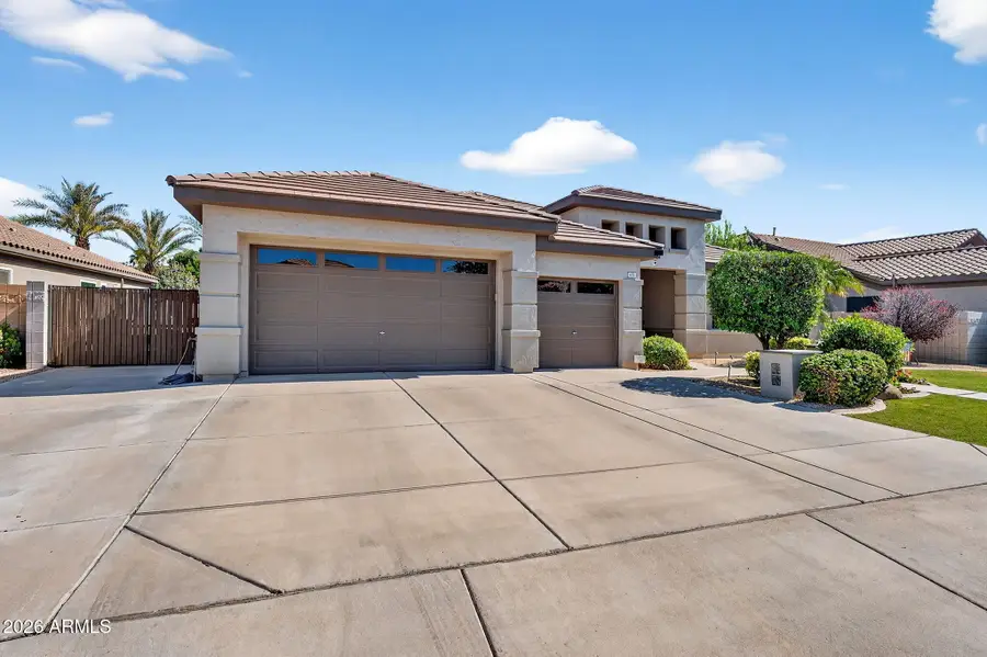 654 E Hampton Court, Gilbert, AZ 85295 - #2