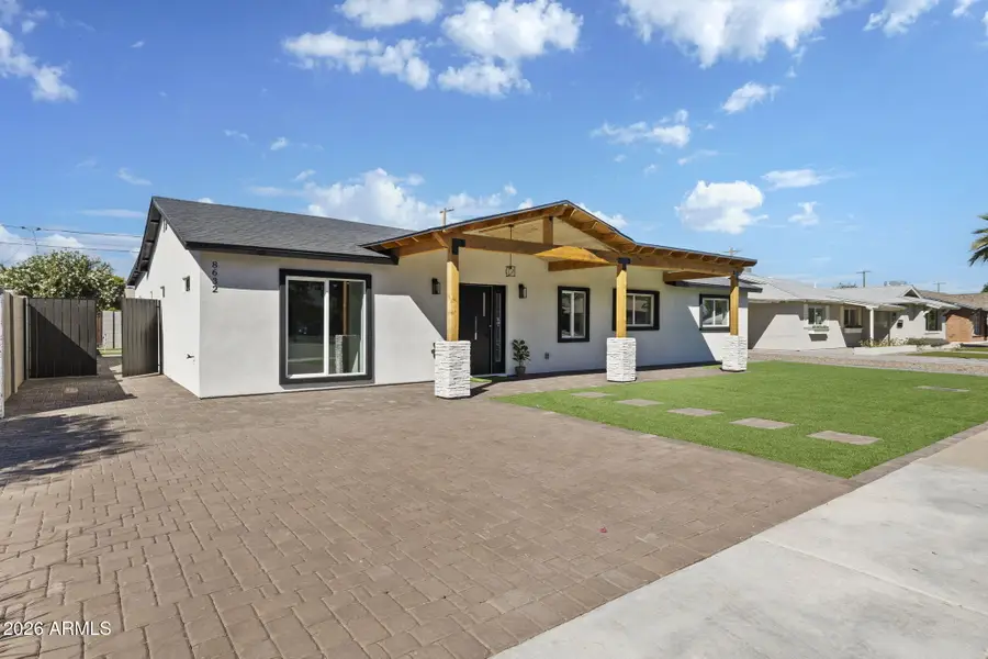 8632 E Highland Avenue, Scottsdale, AZ 85251 - #2