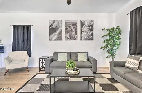 525 N Miller Road #216, Scottsdale, AZ 85257